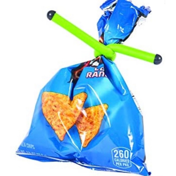 Gorilla Reusable Ties for Hanging Items-Rust-Free 18" 4 pack upto 200 lb new - Picture 7 of 9